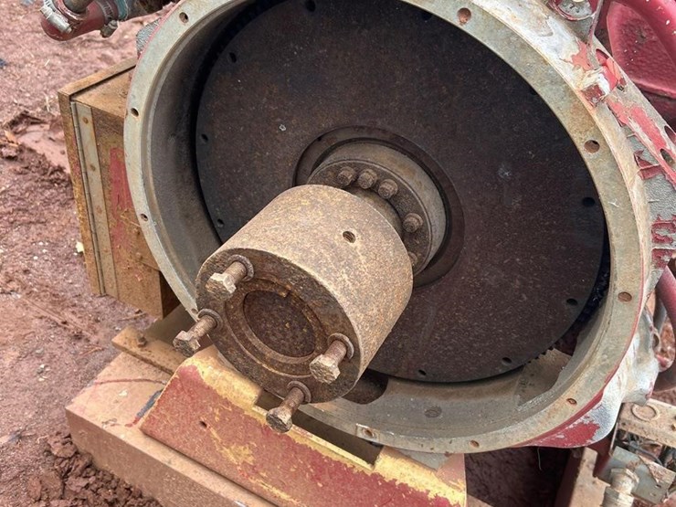 caterpillar-3208-image-2