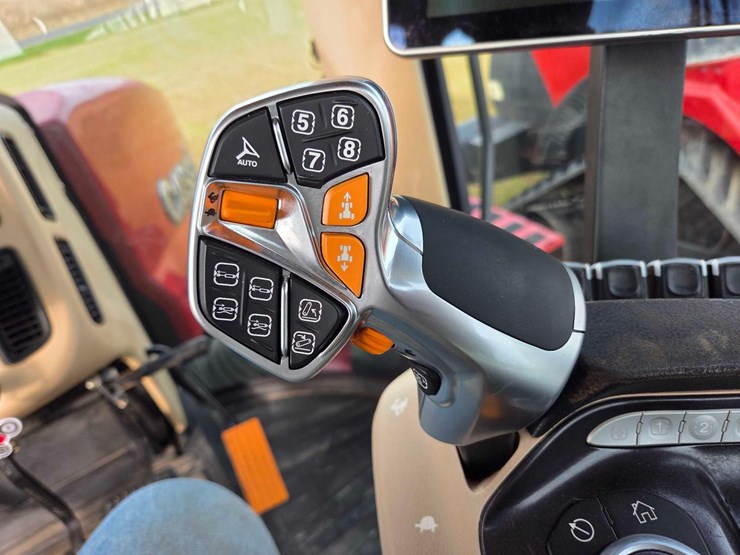 case-ih-620-image-62