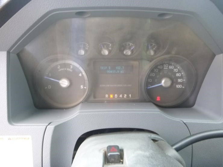 2013-ford-f650-image-17