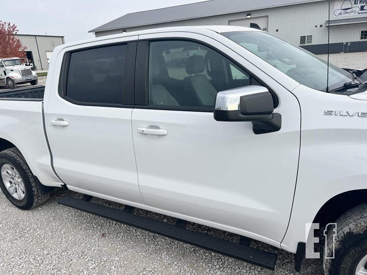 chevrolet-silverado-1500-image-44