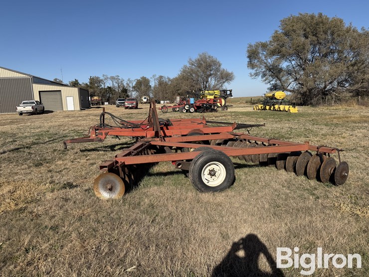 international-490-image-4