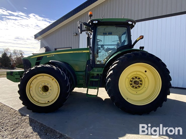 john-deere-8345r-image-8