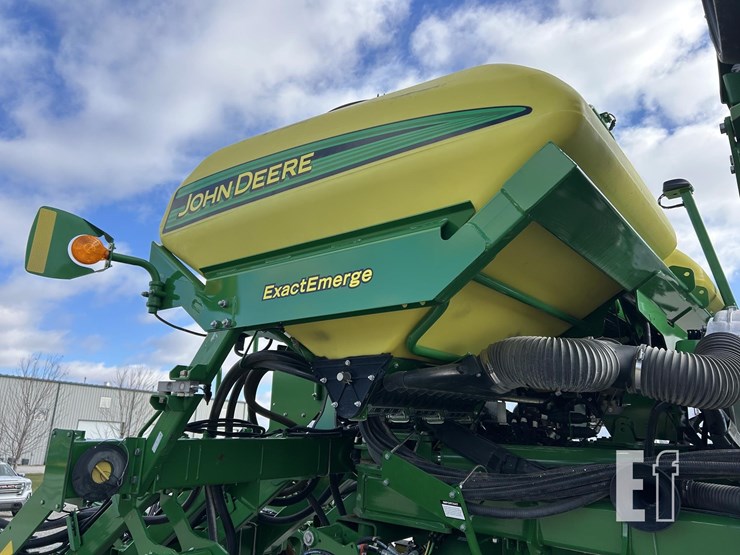 john-deere-1795-image-29