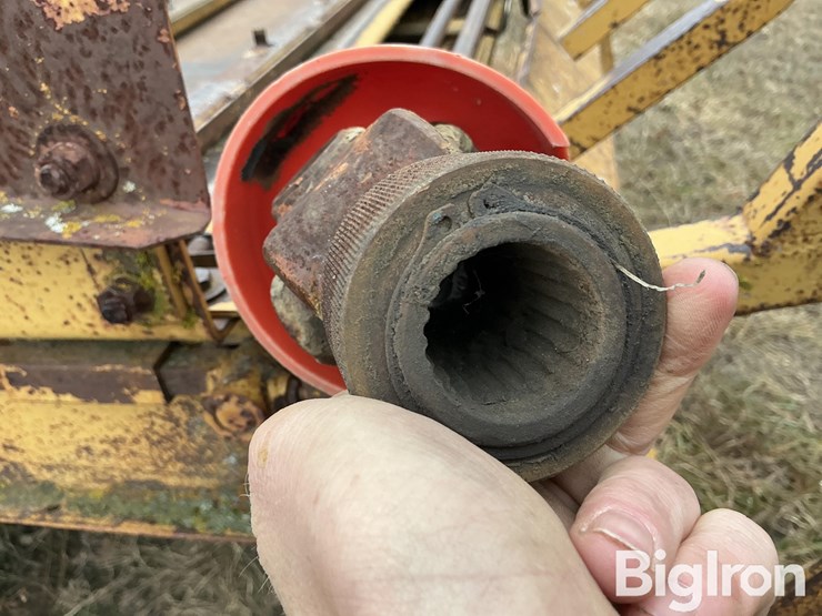 haybuster-256-image-17