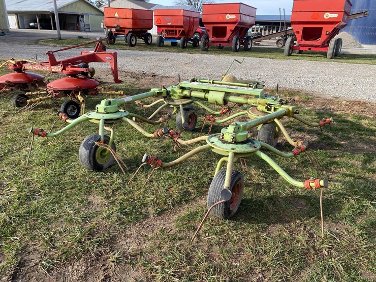 claas-volto-540-image-3