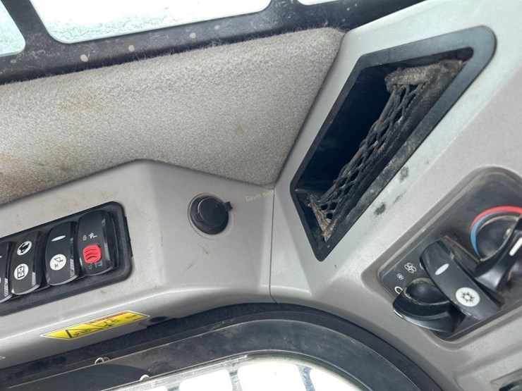 caterpillar-299d2-image-11