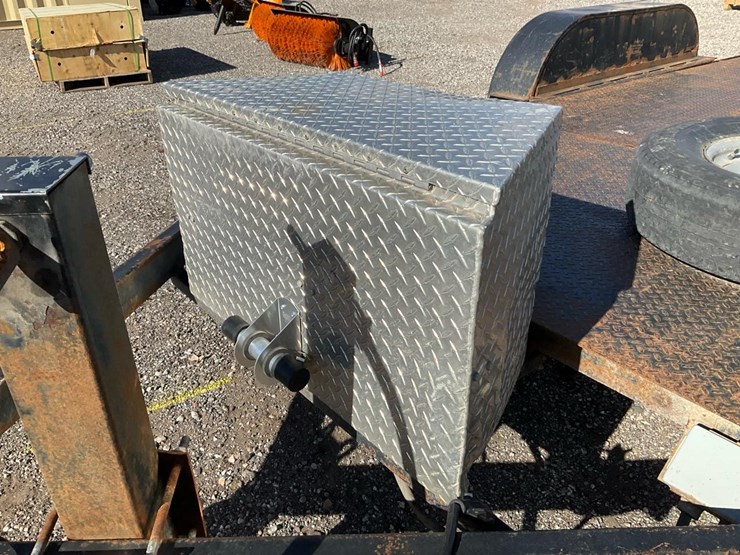 #2200-•-2015-ex-hauler-718t-tilt-trailer-image-9