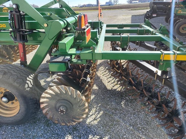 2022-great-plains-1000tm-image-19