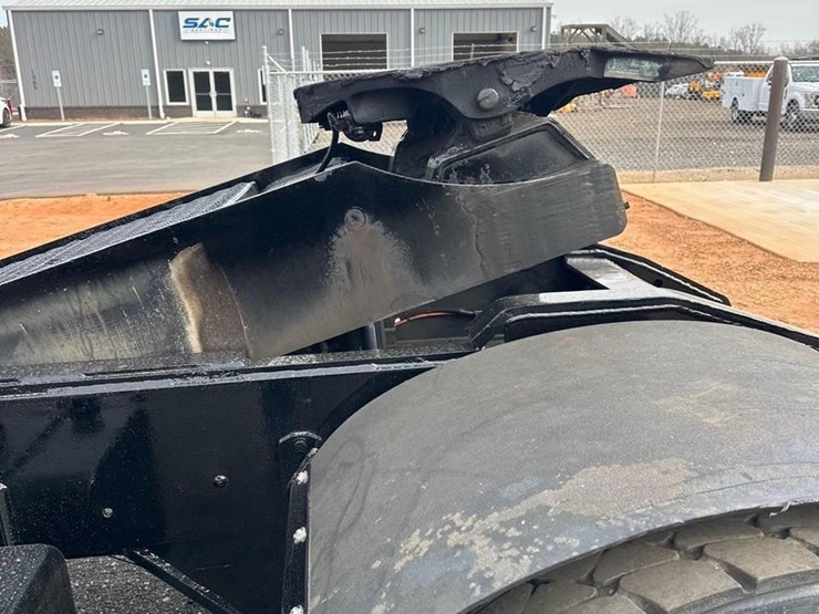 2011-capacity-tj5000-image-28