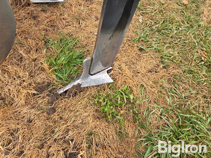 case-ih-2500-image-11