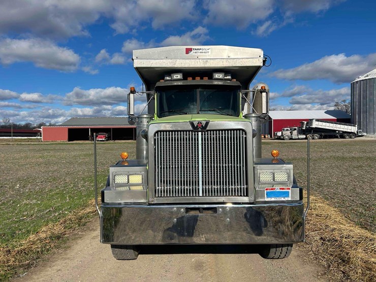 western-star-4964f-image-5