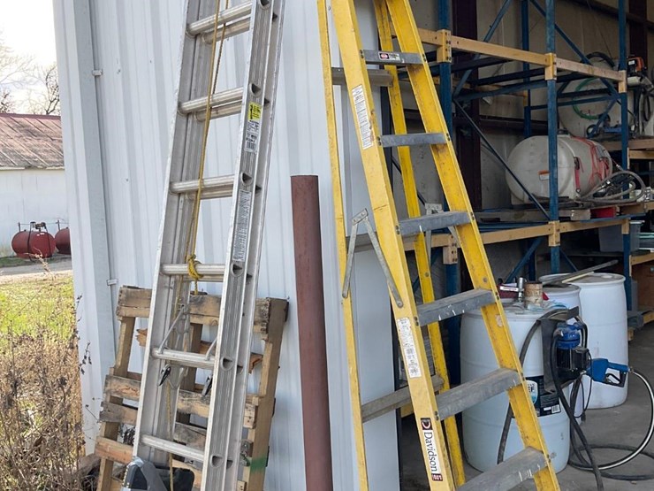 werner-20'-extension-ladder-&-8'-step-ladder-image-17