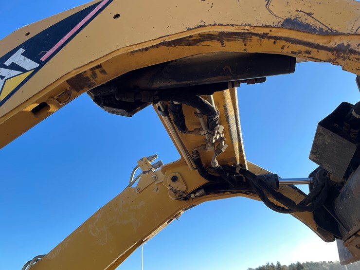 caterpillar-257b-image-29