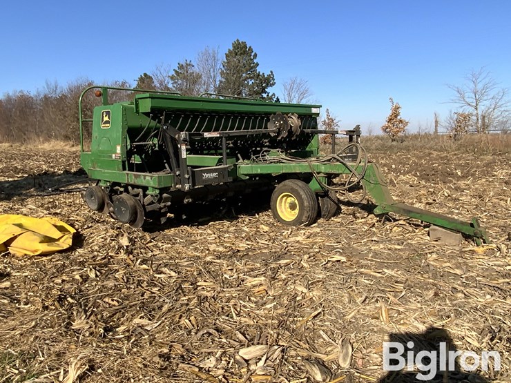 john-deere-750-image-3