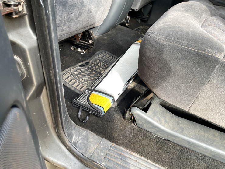 chevrolet-silverado-1500hd-image-67