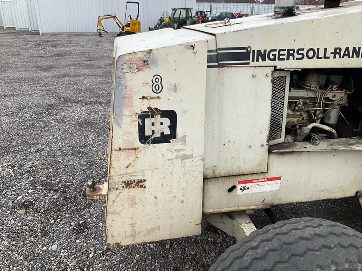 #1355-•-ingersoll-rand-706f-forklift-image-36