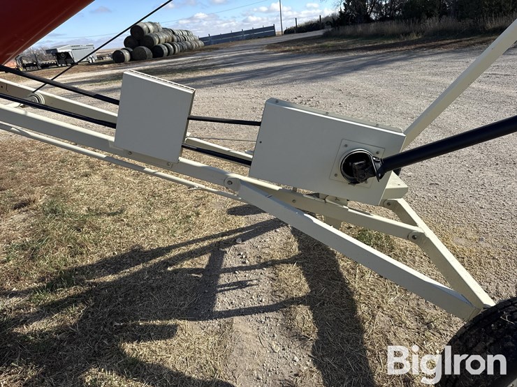 buhler-farm-king-1336-image-11