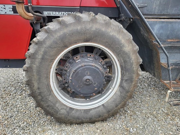 case-ih-4494-image-15