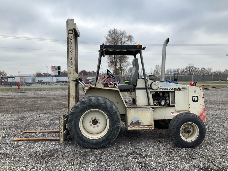 #1355-•-ingersoll-rand-706f-forklift-image-2