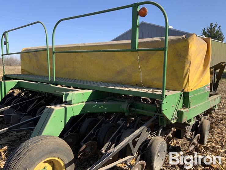 john-deere-750-image-12