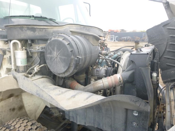 international-durastar-4400-image-19