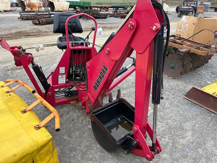 mahindra-3710-image-4