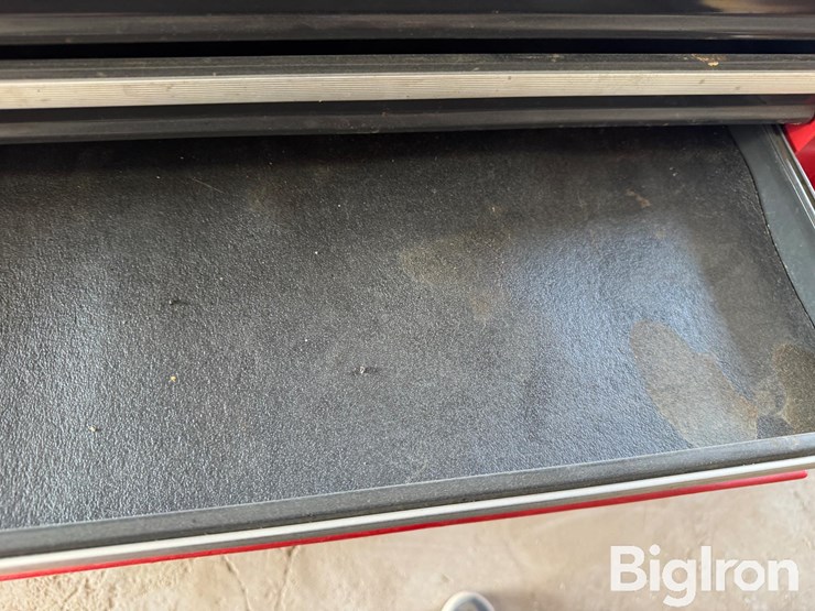 toolbox-&-rolling-cart-image-13