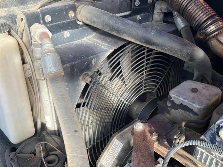 2005-lull-644e-42-image-43