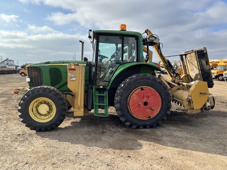 john-deere-7220-image-5