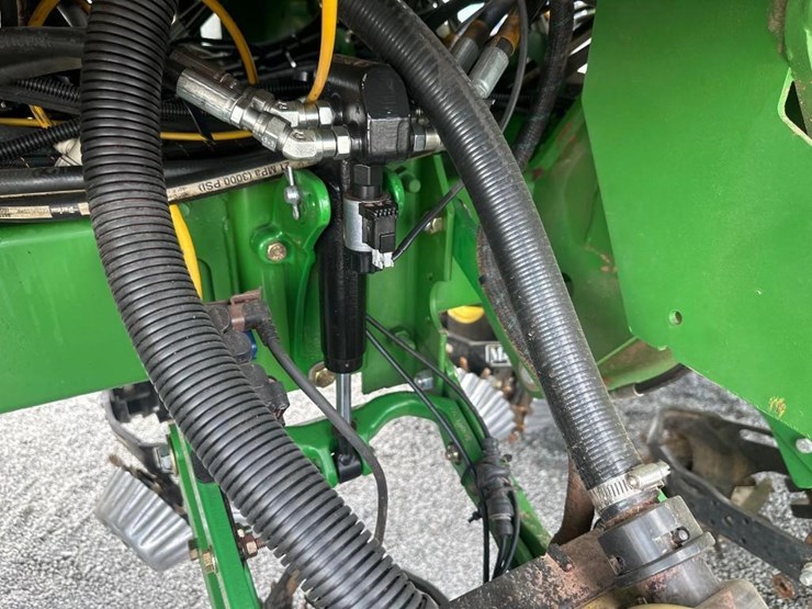john-deere-1790-image-27