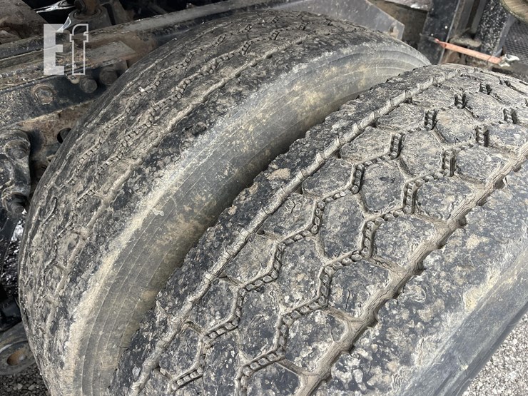 kenworth-t2000-image-17