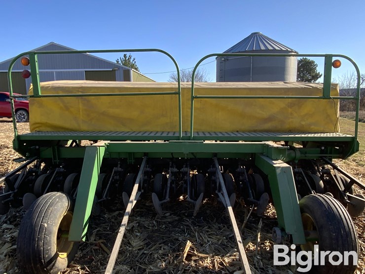 john-deere-750-image-13