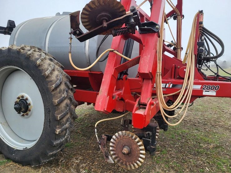 case-ih-2800-image-28