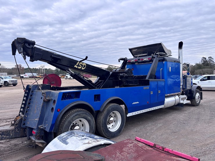 1990-peterbilt-379-image-2