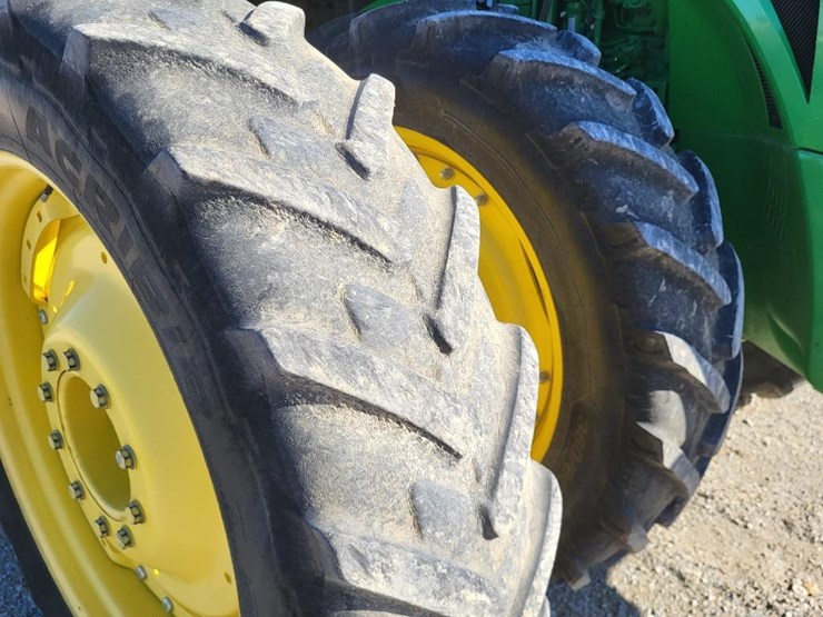 john-deere-8335r-image-49