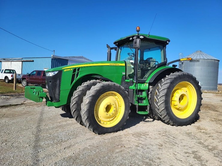 john-deere-8335r-image-1