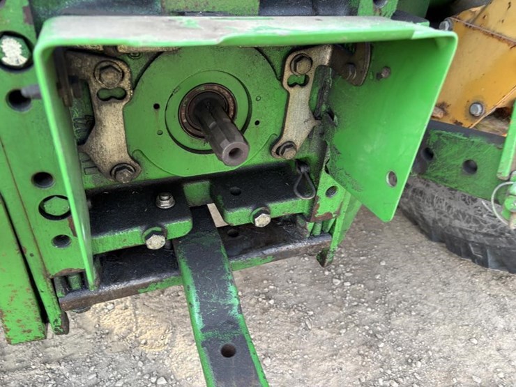 john-deere-7220-image-11