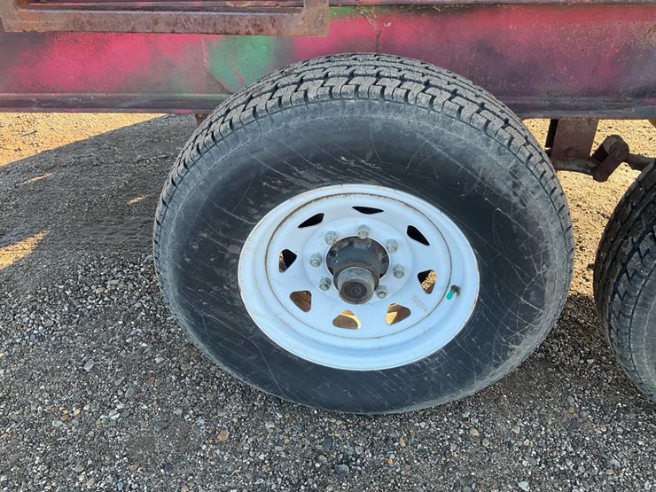 #2300-•-sawdust-trailer-image-39