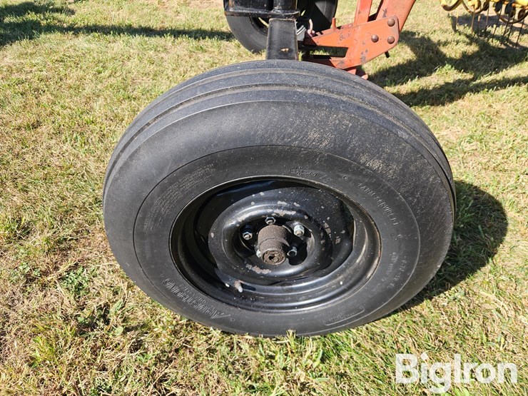 new-holland-258-image-19