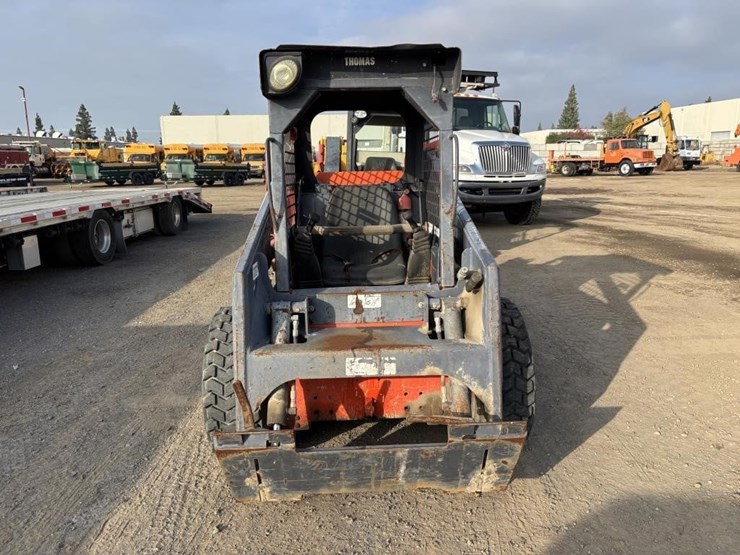 2003-thomas-t153-skid-steer-loader-image-6