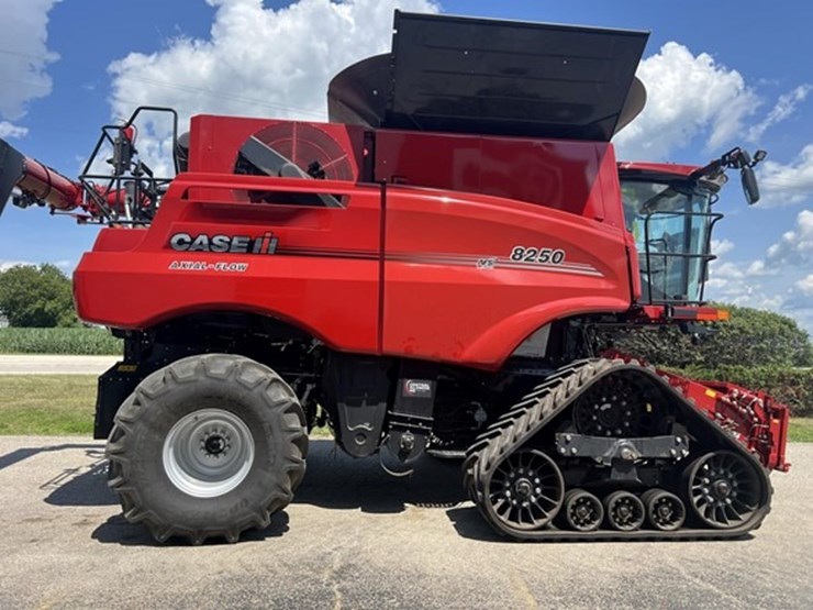 case-ih-8250-image-10
