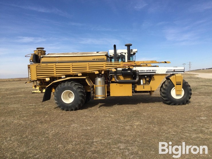 ag-chem-terra-gator-1803-image-2