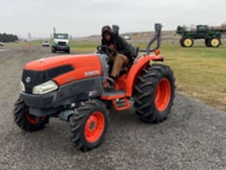 kubota-l4240d-tractor-image-51