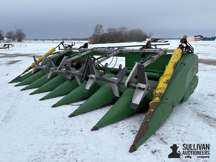 john-deere-608c-image-1