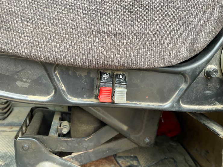 peterbilt-357-image-62