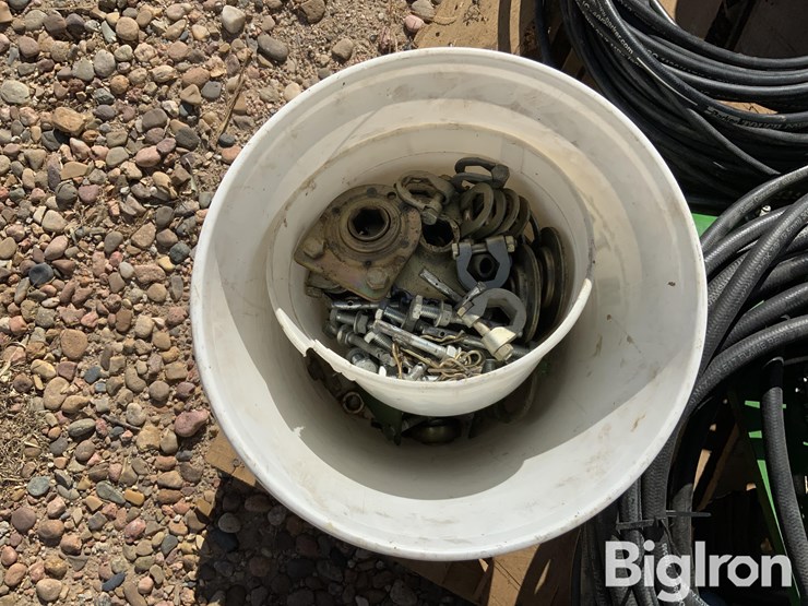 john-deere-16-image-15