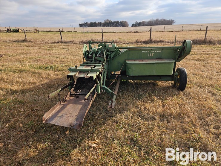 john-deere-14t-image-6