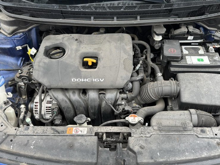 #2051-•-2017-kia-forte*-image-21