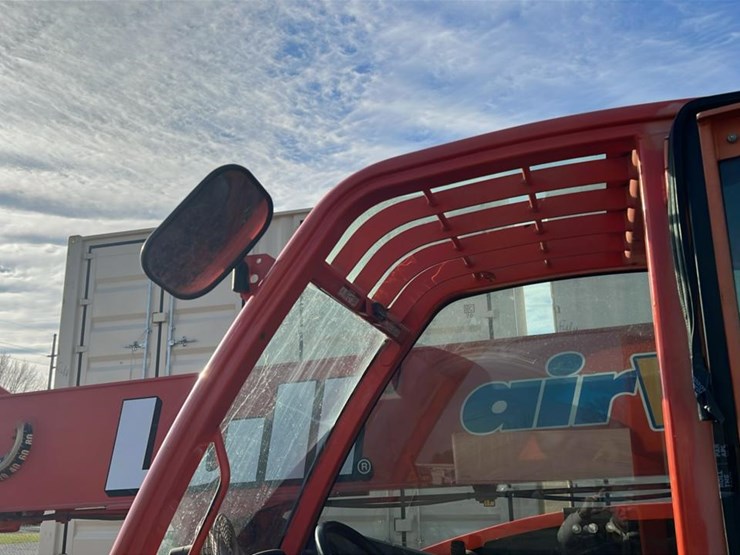 2005-lull-644e-42-image-17