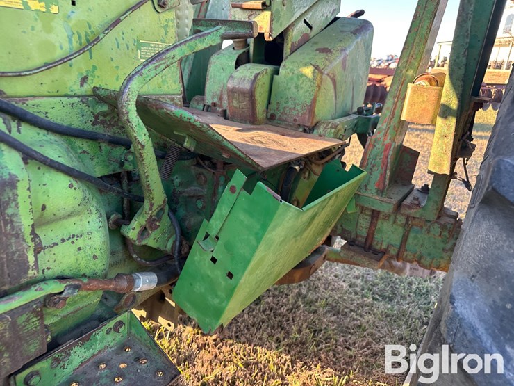 john-deere-4010-image-9